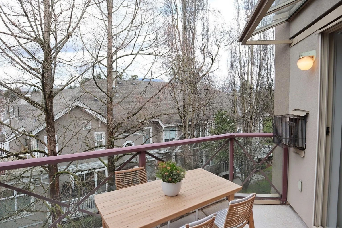 Dining Area Photo of 322 2109 Rowland Street, Port Coquitlam, BC