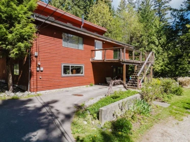 Hot Tub / Spa Photo of 5899 Spriggs Road, Madeira Park, BC