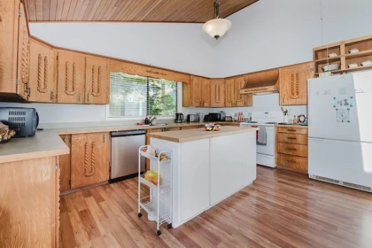 Kitchen Photo of 5899 Spriggs Road, Madeira Park, BC