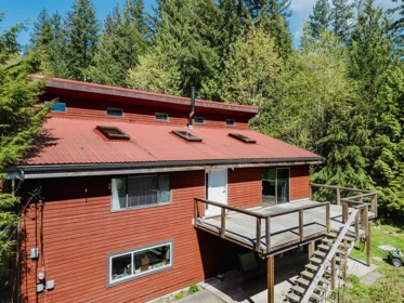 Outdoor Kitchen Photo of 5899 Spriggs Road, Madeira Park, BC