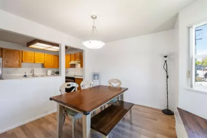 Breakfast Nook Photo of 107 22222 119 Avenue, Maple Ridge, BC