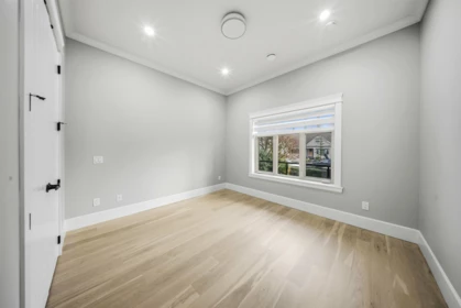Office / Den Photo of 1919 Dublin Street, New Westminster, BC