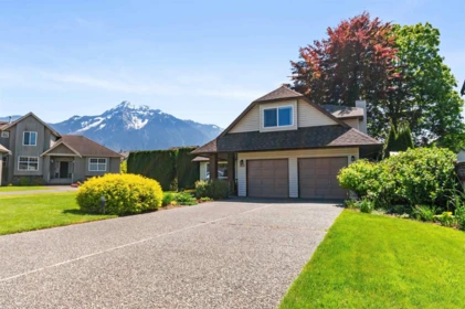 7344 Bond Street, Agassiz, BC, Agassiz — Single Family Residence for sale