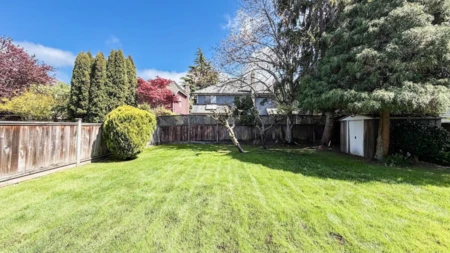 Garden / Landscaping Photo of 9626 Pickering Drive, Richmond, BC