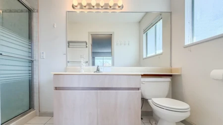 Hallway Photo of 9626 Pickering Drive, Richmond, BC