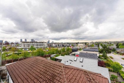 Hot Tub / Spa Photo of 1 4828 Albert Street, Burnaby, BC