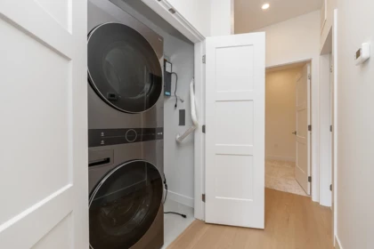 Walk-In Closet Photo of 1 4828 Albert Street, Burnaby, BC