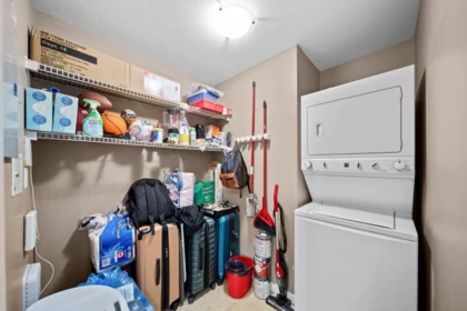 Mudroom Photo of 219 32725 George Ferguson Way, Abbotsford, BC