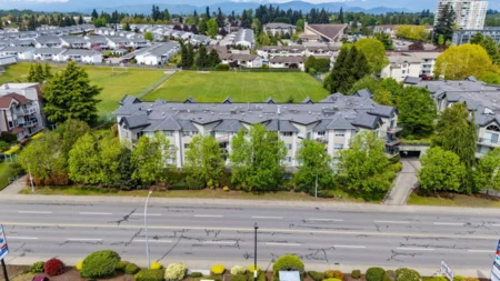 Outdoor Patio Photo of 219 32725 George Ferguson Way, Abbotsford, BC