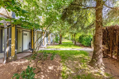 Front Yard Photo of 74 16388 85 Ave Avenue, Surrey, BC