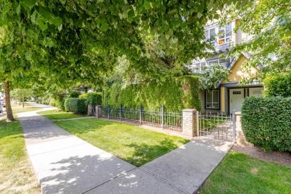 Swimming Pool Photo of 74 16388 85 Ave Avenue, Surrey, BC