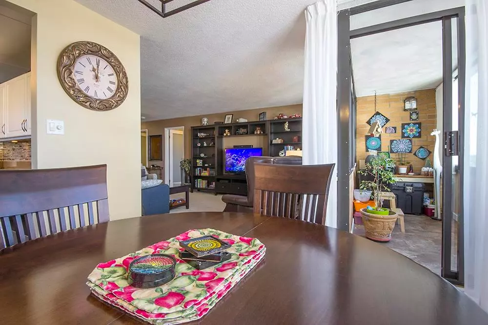 Dining Area Photo of 1004 6651 Minoru Boulevard, Richmond, BC
