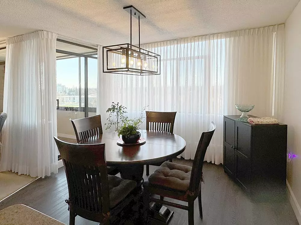 Family Room Photo of 1004 6651 Minoru Boulevard, Richmond, BC