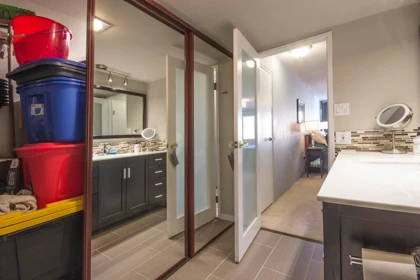 Hallway Photo of 1004 6651 Minoru Boulevard, Richmond, BC