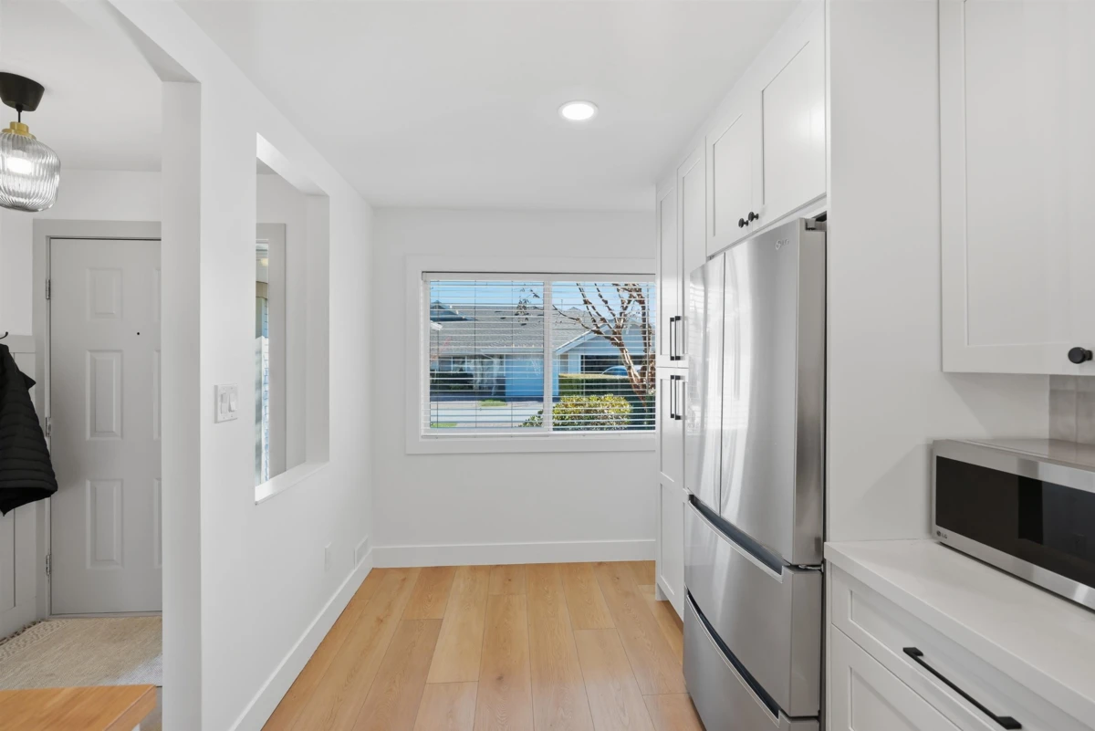 Dining Area Photo of 34 17516 4 Avenue, Surrey, BC