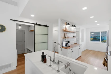 Kitchen Photo of 34 17516 4 Avenue, Surrey, BC