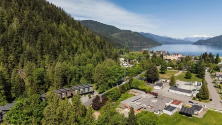 5 520 Hot Springs Road, Harrison Hot Springs, BC, Harrison Hot Springs — Townhouse for sale