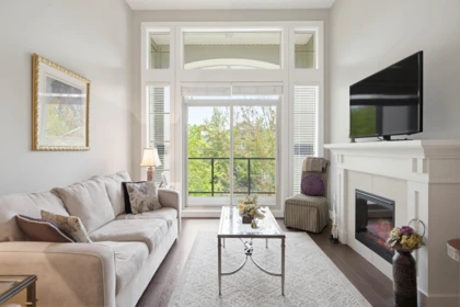 Breakfast Nook Photo of 306 15195 36 Avenue, Surrey, BC