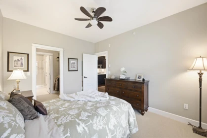 Entry Foyer Photo of 306 15195 36 Avenue, Surrey, BC