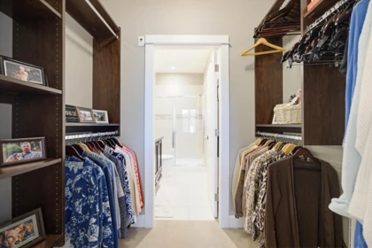Hallway Photo of 306 15195 36 Avenue, Surrey, BC
