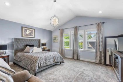 Entry Foyer Photo of 32615 Appleby Court, Mission, BC