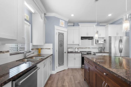 Guest Bathroom Photo of 32615 Appleby Court, Mission, BC