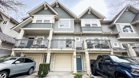 Hallway Photo of 19 15065 58 Avenue, Surrey, BC