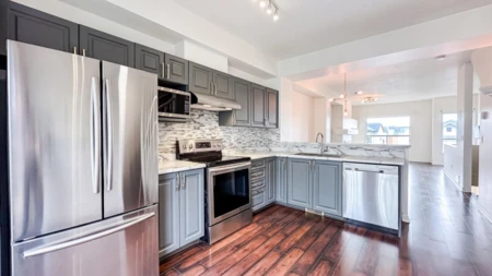 Kitchen Island Photo of 19 15065 58 Avenue, Surrey, BC