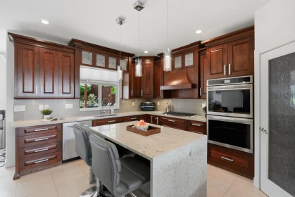 Kitchen Photo of 35812 Westview Boulevard, Abbotsford, BC