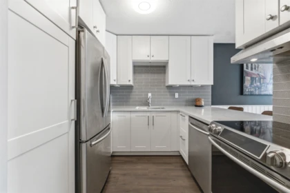 Kitchen Photo of 305 1521 George Street, White Rock, BC