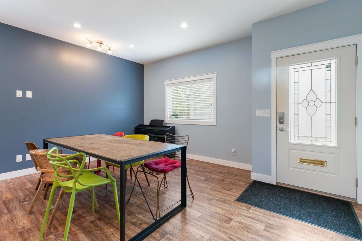 Dining Area Photo of 144 201 Cayer Street, Coquitlam, BC