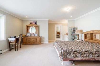 Basement Recreation Room Photo of 13053 96a Avenue, Surrey, BC
