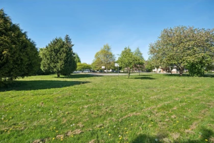 Front Yard Photo of 91 6300 Birch Street, Richmond, BC
