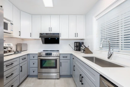 Guest Bathroom Photo of 7865 163 Street, Surrey, BC
