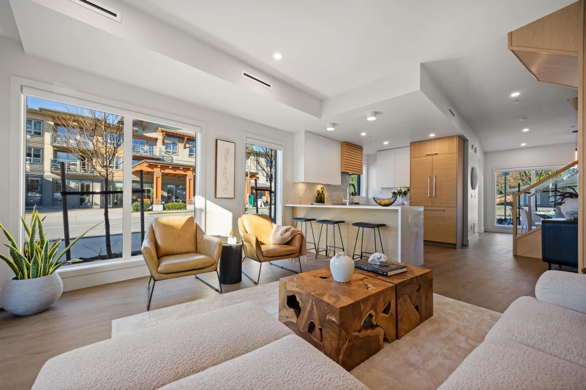 Dining Area Photo of 3218 Highland Boulevard, North Vancouver, BC
