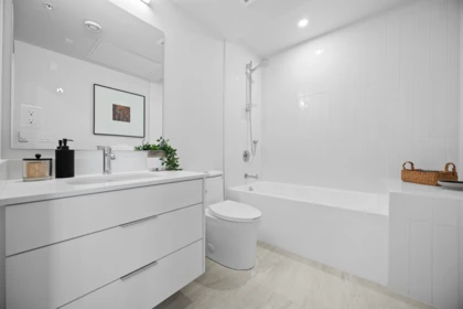 Entry Foyer Photo of 3218 Highland Boulevard, North Vancouver, BC