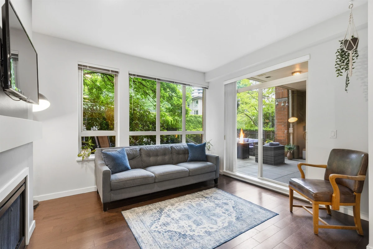 Dining Area Photo of 123 801 Klahanie Drive, Port Moody, BC