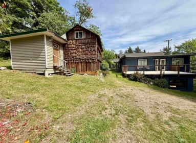 Outdoor Kitchen Photo of 6376 Sunshine Coast Highway, Sechelt, BC