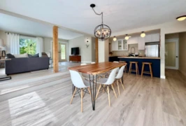 6376 Sunshine Coast Highway, Sechelt, BC