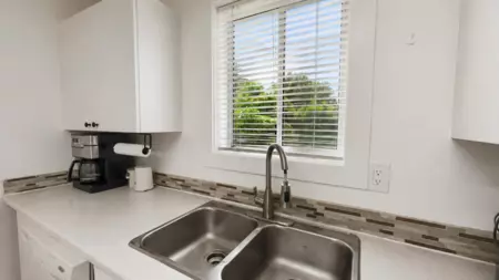 Laundry Room Photo of 4 32821 6 Avenue, Mission, BC