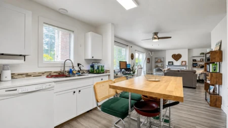 Pantry Photo of 4 32821 6th Avenue, Mission, BC