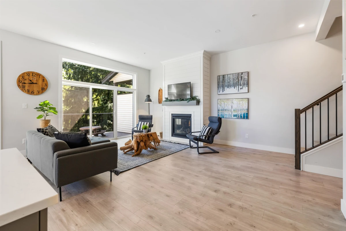 Family Room Photo of A 50249 Luna Place, Chilliwack, BC