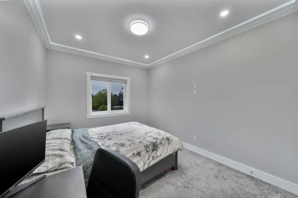 Entry Foyer Photo of 2862 Princess Street, Abbotsford, BC