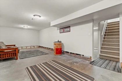 Mudroom Photo of 46329 Strathcona Road, Chilliwack, BC