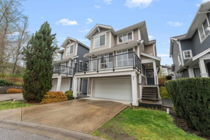 Kitchen Photo of 63 7059 210 Street, Langley, BC