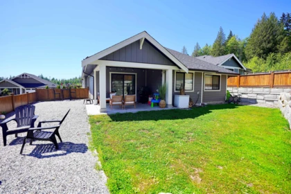 Swimming Pool Photo of 6078 Kingbird Avenue, Sechelt, BC