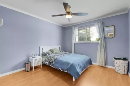 Laundry Room Photo of 15971 101a Avenue, Surrey, BC