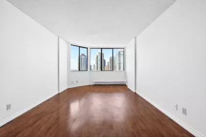 2105 6540 Burlington Avenue, Burnaby, BC, Burnaby — Apartment/Condo for sale