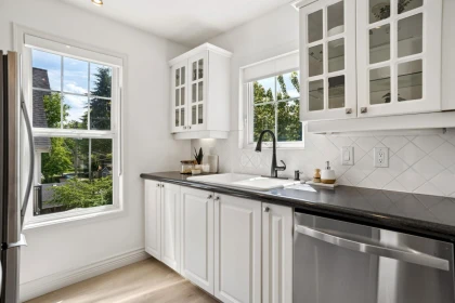 Breakfast Nook Photo of 305 962 W 16th Avenue, Vancouver, BC