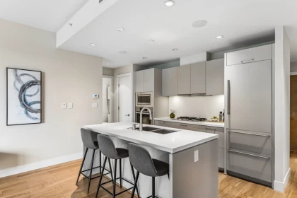 204 866 Arthur Erickson Place, West Vancouver, BC, West Vancouver — Apartment/Condo for sale